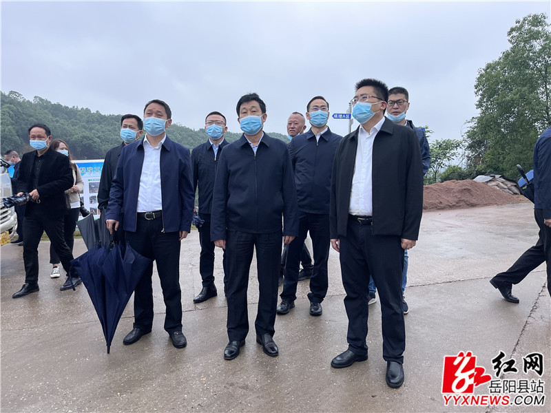 李挚查看新开镇生活垃圾填埋场整改情况_副本.jpg