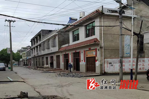 ed82e380ee2dd415561a27b192502d2_副本.jpg