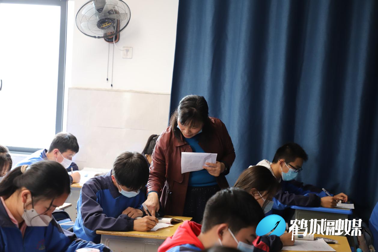 【学校动态】两校携手促发展 结对帮扶传匠心__鹤城区新闻网