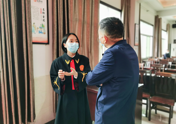 巡回开庭2_副本.jpg