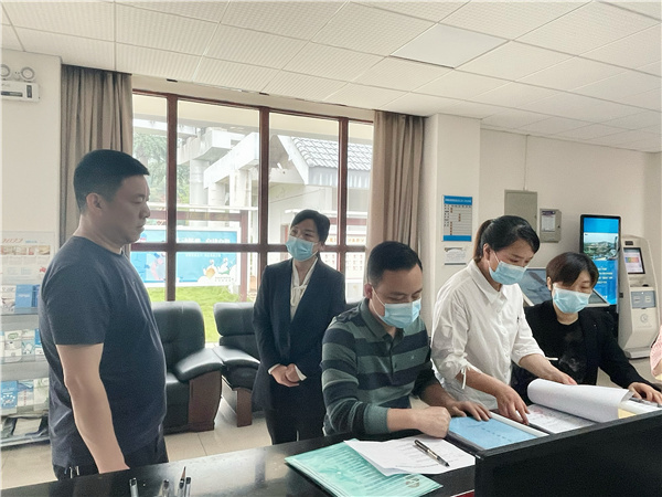 区联合检查组查阅台账资料凭证.jpg