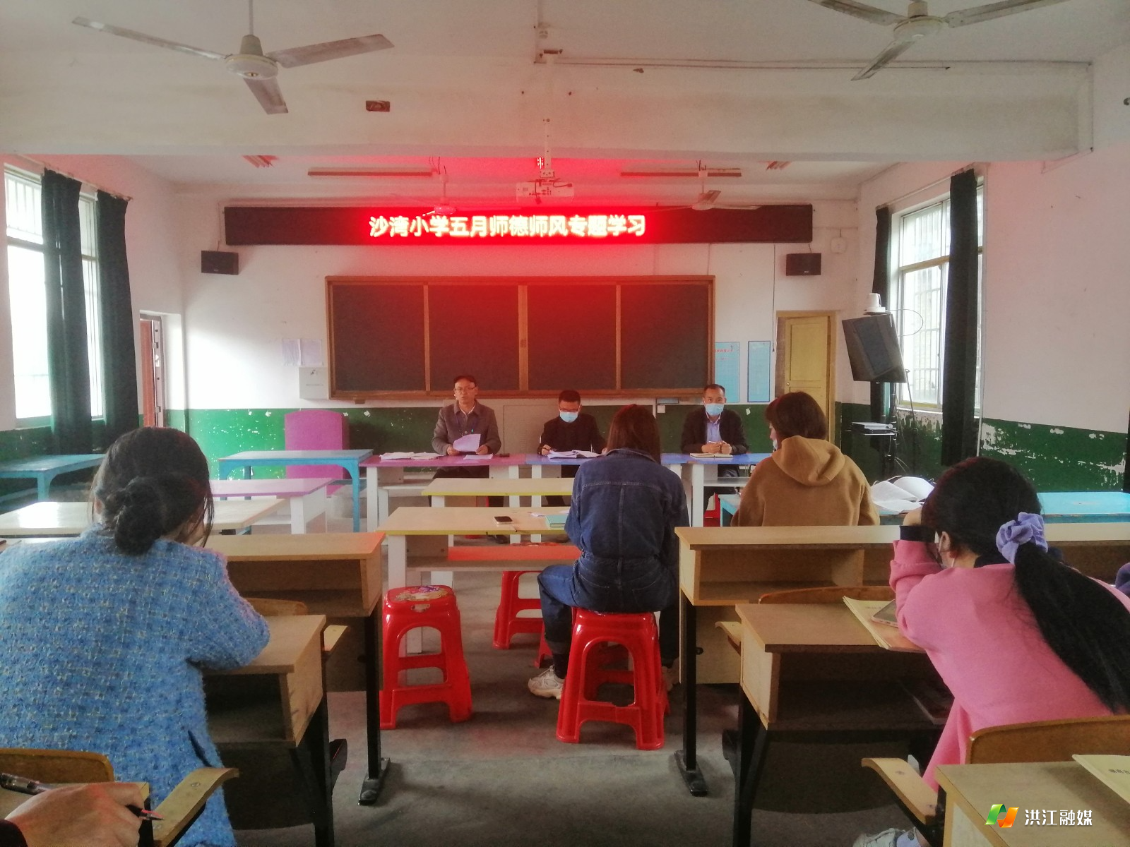 下载.jpg 下载.jpg