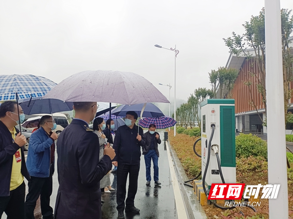 凤凰县高铁站调研现场。.jpg