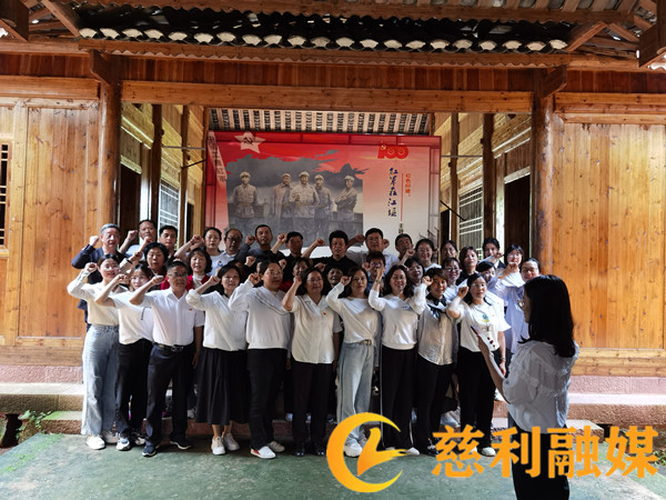 微信图片_20220523222854_副本1.jpg