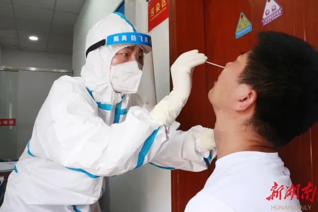 长沙逐步构建步行15分钟核酸“采样圈”！专家解读常态化核酸检测