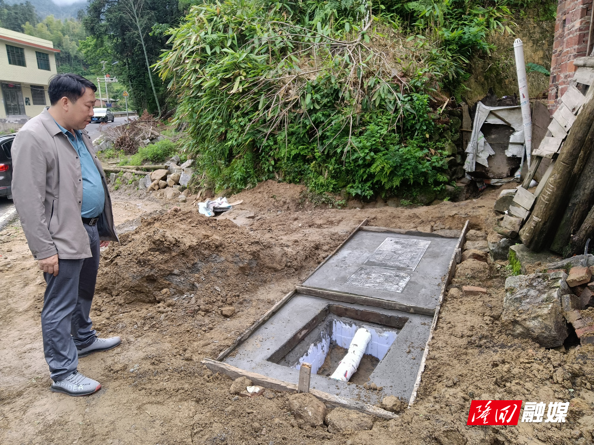 781d56ae8fb1752eca50f27b63f6e10.jpg 781d56ae8fb1752eca50f27b63f6e10.jpg