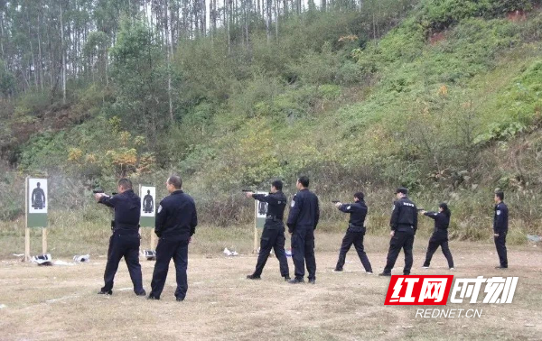 【寻找最美湘警】最美警队:葳蕤蓬勃,建功新时代 【寻找最美湘警】最美警队:葳蕤蓬勃,建功新时代