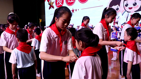 安乡县金海学校举行第二届社团文化节汇报演出暨六一儿童节活动