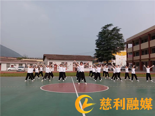 e6f88a120f4143c05dee5e8fc0b4d1c.jpg