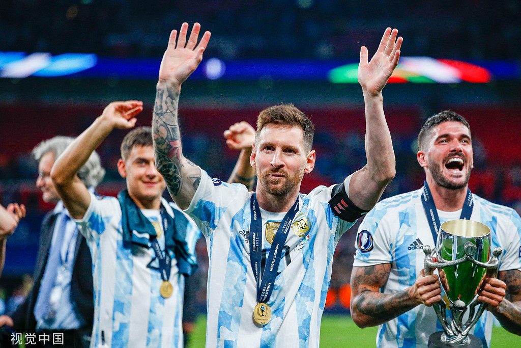梅西率领阿根廷队再次拿下冠军。