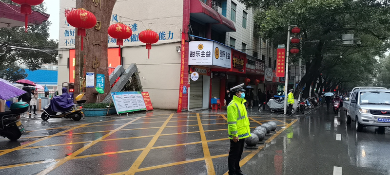 交警图图.jpg