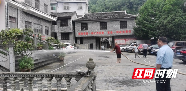 图片8.jpg 图片8.jpg