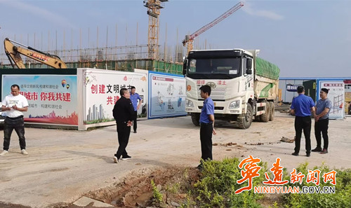 【聚焦高考】宁远：加大执法巡查力度  为高考保驾护航1_副本500.jpg