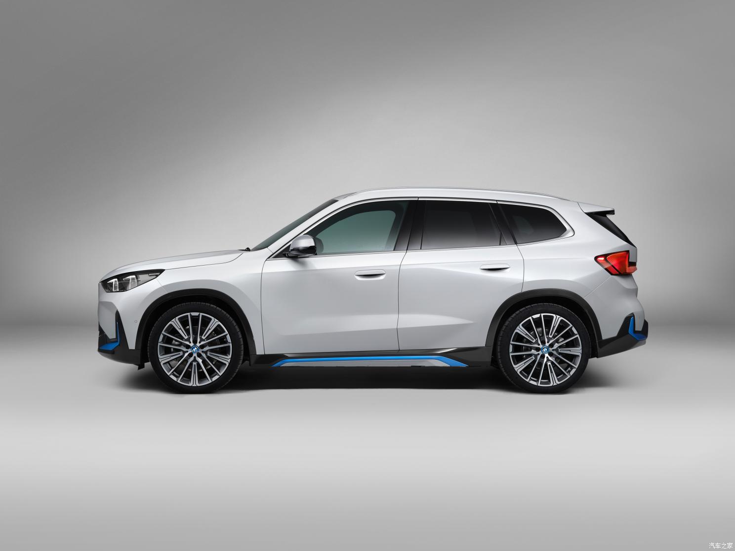 宝马(进口) 宝马iX1 2022款 xDrive30