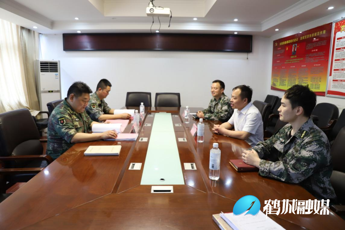 冯向兵到城中街道指导武装工作_乡镇街道_鹤城区新闻网