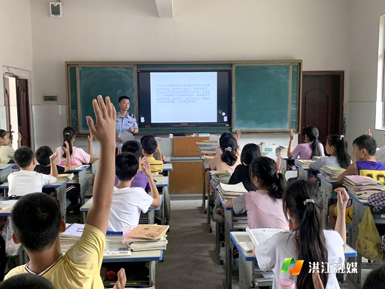 龙船塘瑶族乡中心学校1.jpg