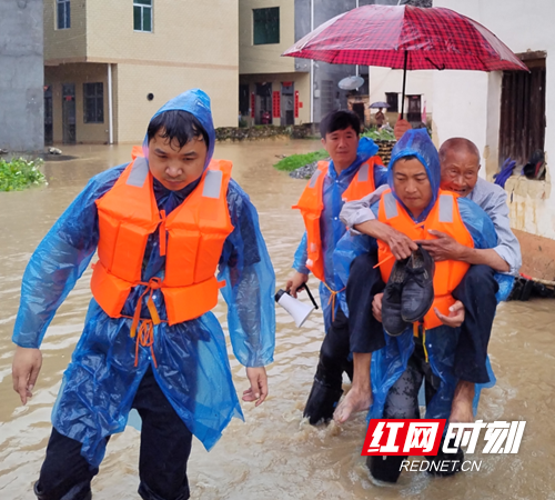 汝城：践行人民至上责任与担当 奋战防汛救灾一线