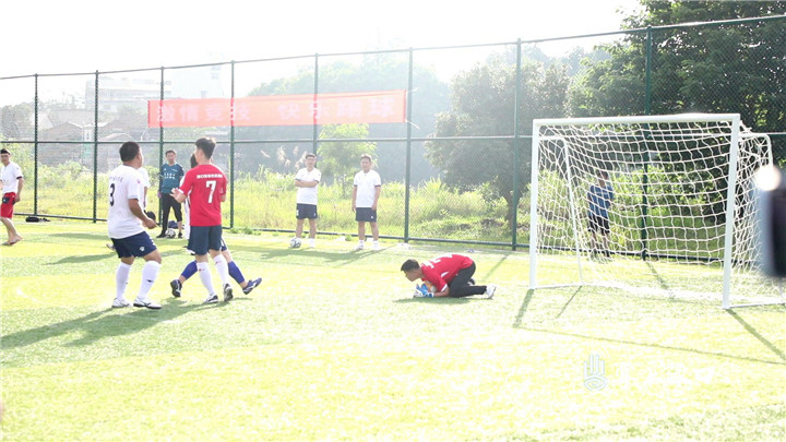 爱游戏- 爱游戏体育- AYX爱游戏体育官方网站突发赛程变动！足球直播时间表公开3月25日晚间CCTV5+直播中国男足赛事伊朗队赛前官宣退赛