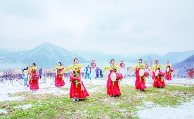 东北边陲:旅游兴市 产业富民 东北边陲:旅游兴市 产业富民