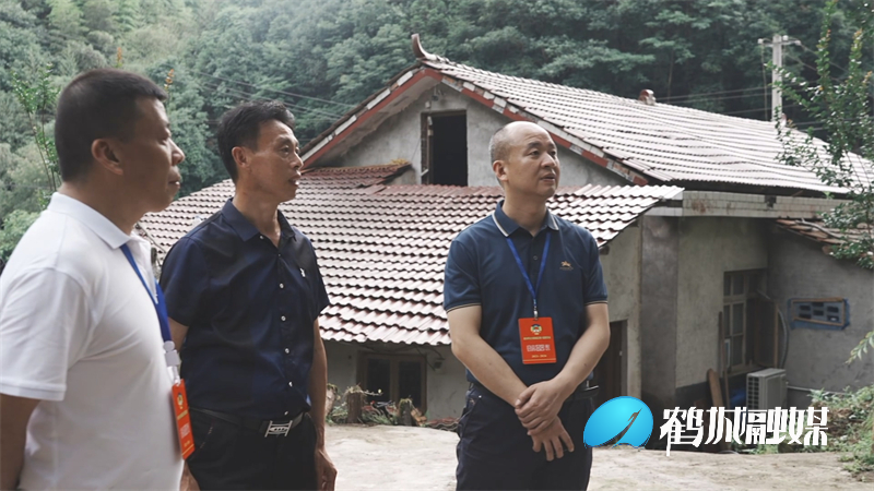鹤城区政协调研林下经济产业发展工作.mp4_20220623_155237.632.jpg