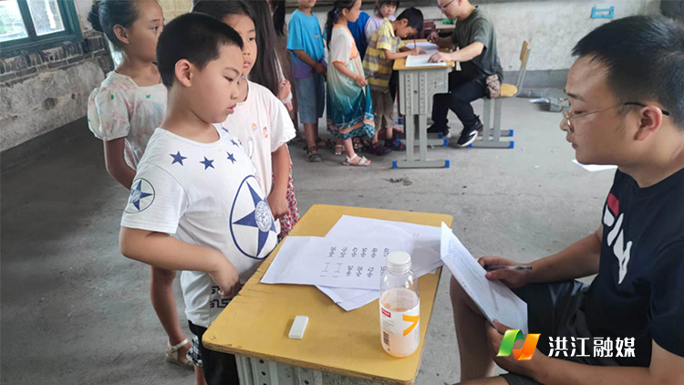 江市镇中心学校.jpg