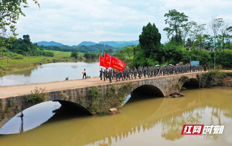 湖南新田：重走长征路  赓续红色血脉02_.jpg