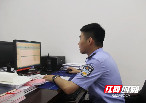 大祥公安收听收看全国公安系统英雄模范立功集体先进事迹“云”报告会观后感