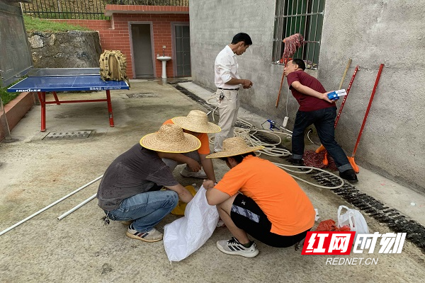 水电职院三下乡2.jpg