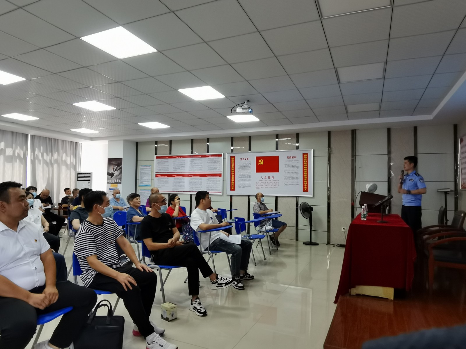 微信图片_20220630113203.jpg 微信图片_20220630113203.jpg