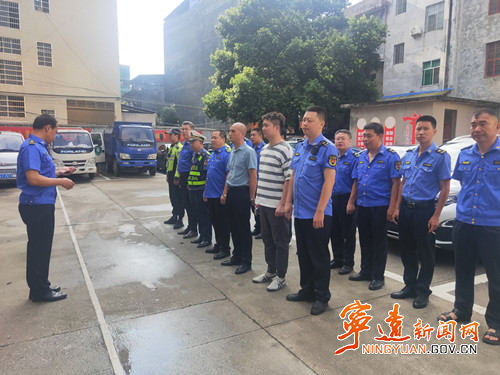 【创建全国文明城市】宁远城管联合多部门开展工程车专项整治行动1_500.jpg