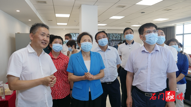 刘莲玉来石门调研湘佳1.jpg