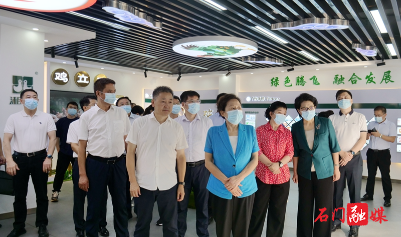 刘莲玉来石门调研湘佳7.jpg
