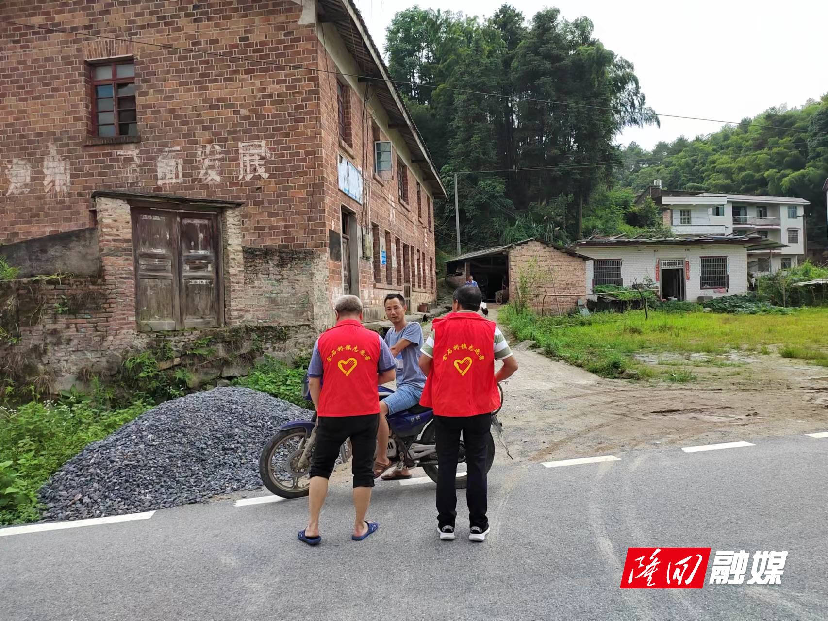 c35793867e56ad5e89e466afcff6706.jpg c35793867e56ad5e89e466afcff6706.jpg