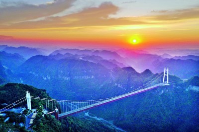 湖南:构筑中部发展新高地 湖南:构筑中部发展新高地