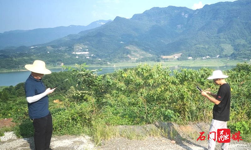 维新镇：开展森林督查，守护绿水青山1.jpg