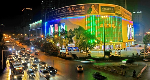 东塘商圈，复兴之路在脚下