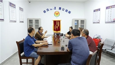 法治湖南基层行|密织诉前调解网 巧解全域千千结 访永州市零陵区委书记赵立平