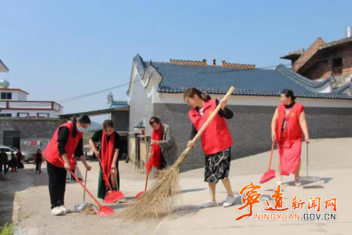 【创建全国文明城市】宁远：文明城市创建 这个街道有“温度” 3_副本 500.jpg