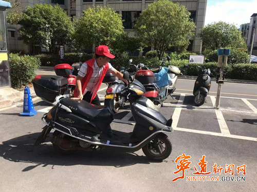 【创建全国文明城市】宁远：助力全国文明城市创建工作 “志愿红”在行动_副本 500.jpg