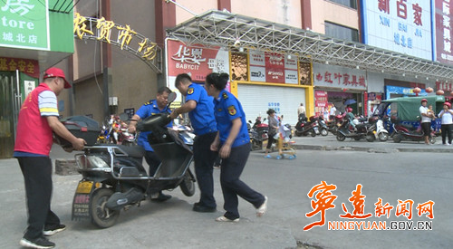 【创建全国文明城市】宁远：城管全员出动 共创文明城市_副本_副本 500.jpg