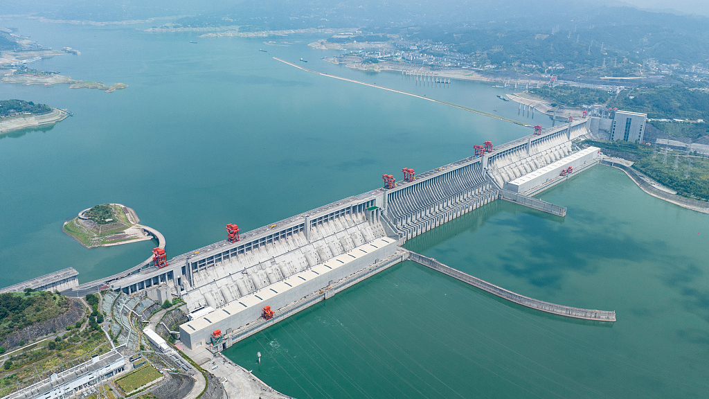 Reservoirs replenish water supply along drought-hit Yangtze River
