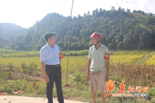 宁远：欧晋平巡林调研林长制工作_副本 500.jpg
