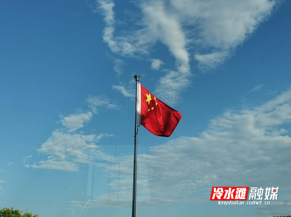 喜迎二十大丨屈顺勇：以民为调  奋力谱写乡村振兴曲5.jpg