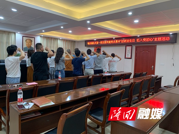 3ee4c6d5d5de71a5b04c355e31ea18e.jpg 3ee4c6d5d5de71a5b04c355e31ea18e.jpg