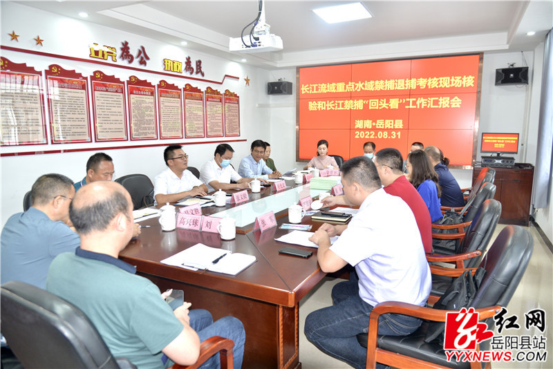 座谈会现场_副本.jpg
