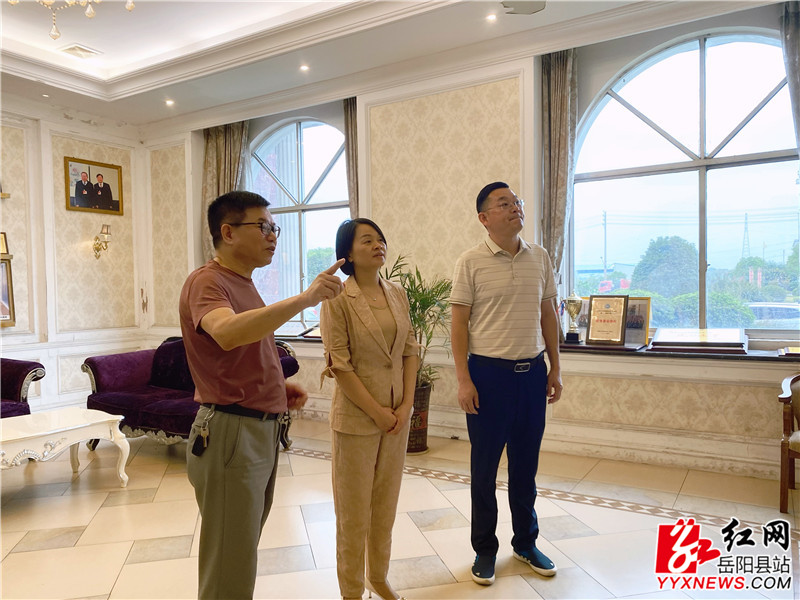 宋华到天欣科技调研企业发展情况_副本.jpg