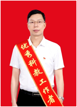 黄建华.jpg