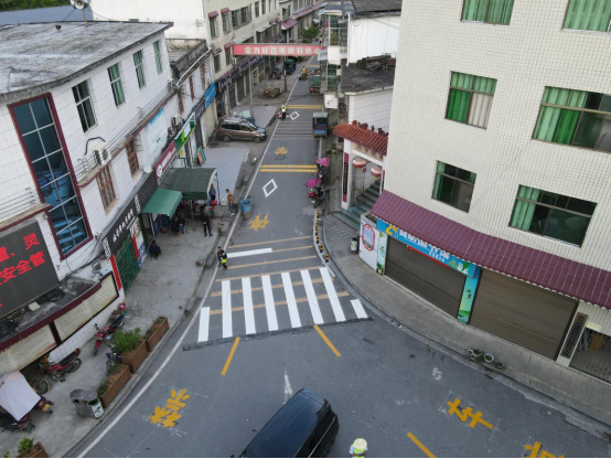 资兴市公路建设养护中心清理顽障痼疾51处 2022287.png