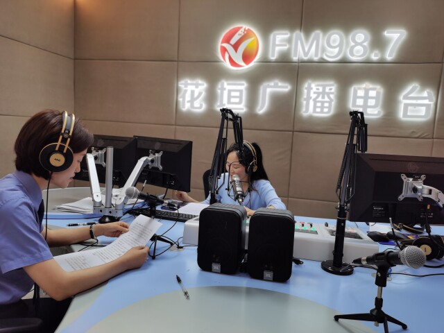 足踏山水青骢马 手提利剑护韶华 ——湘西州检察机关扎实开展“利剑护蕾”专项行动