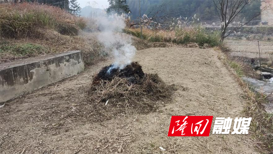 蓝天保卫战9月 2.jpg 蓝天保卫战9月 2.jpg